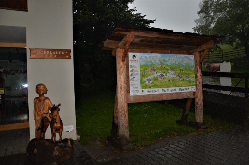 HEIDIDORF-7-9-2019-MAIENFELD - Suiza y sus pueblos-2019 (10)