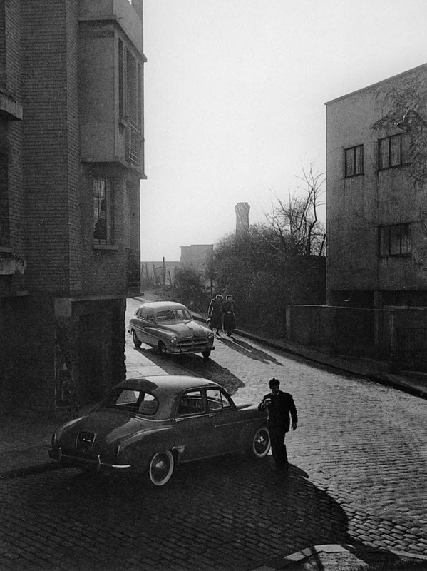 7667D118-C7B9-44DC-9F27-9B5916D99C88