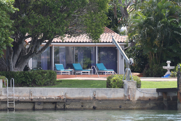 Photo: house/residence of the beautiful 1 million earning Miami Beach, FL, USA-resident
