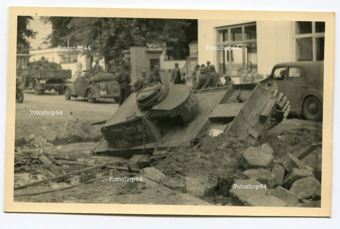 Broken BT-7_16a6