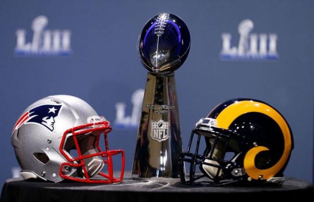 [Image: TT-Super-Bowl-2019-Trophy-helmets.jpg]