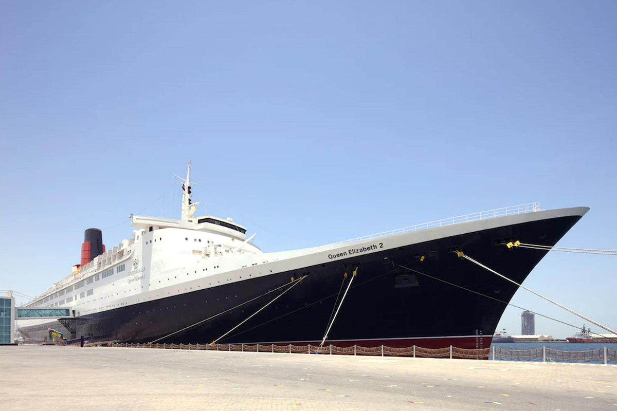 10. Visit The Queen Elizabeth 2