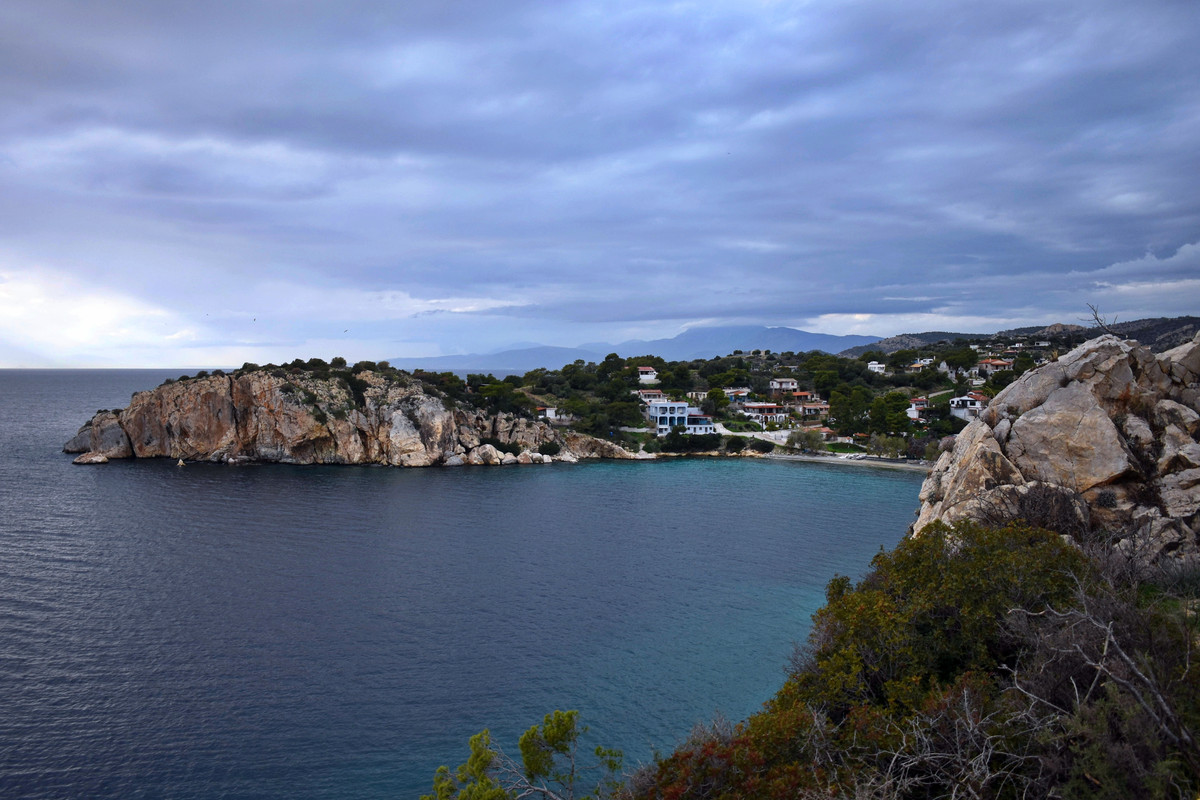 Παραλία Κολώνες (1)