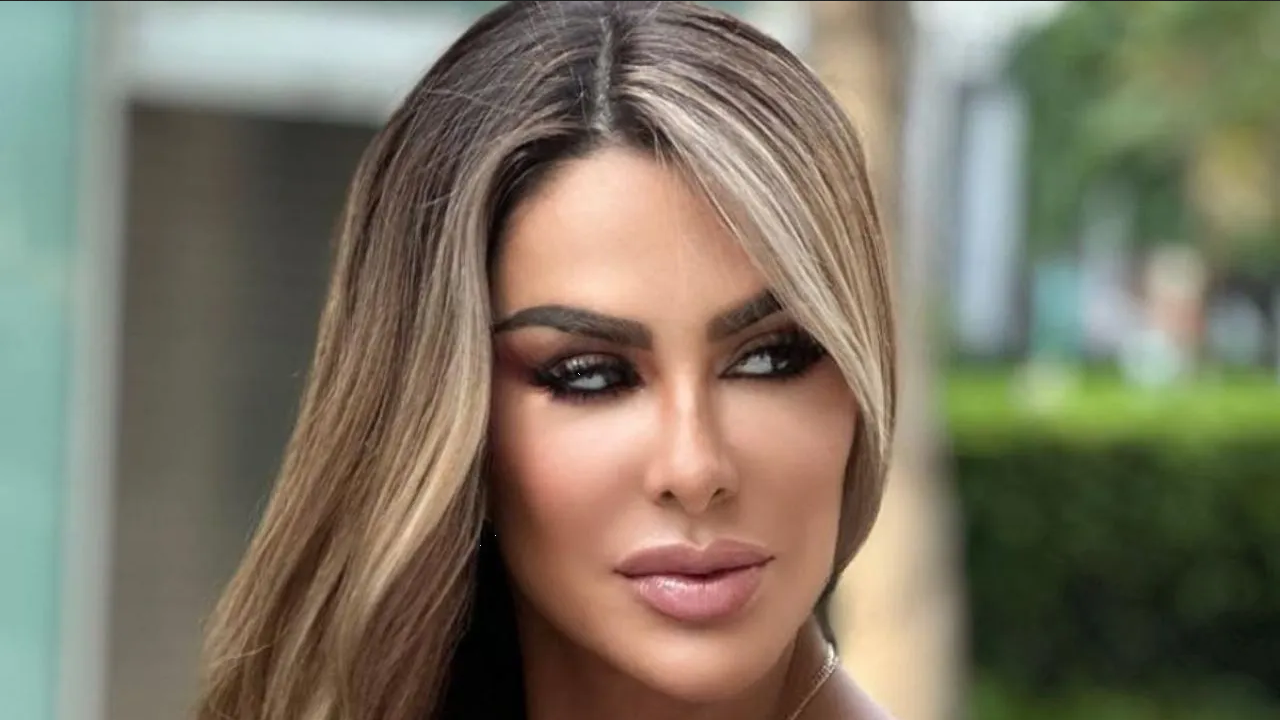 Ninel Conde presume millonario anillo de boda, junto a su nuevo esposo