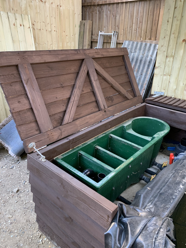 2F1E499C-BA7A-4BE4-BDEE-3C7D5415CF34