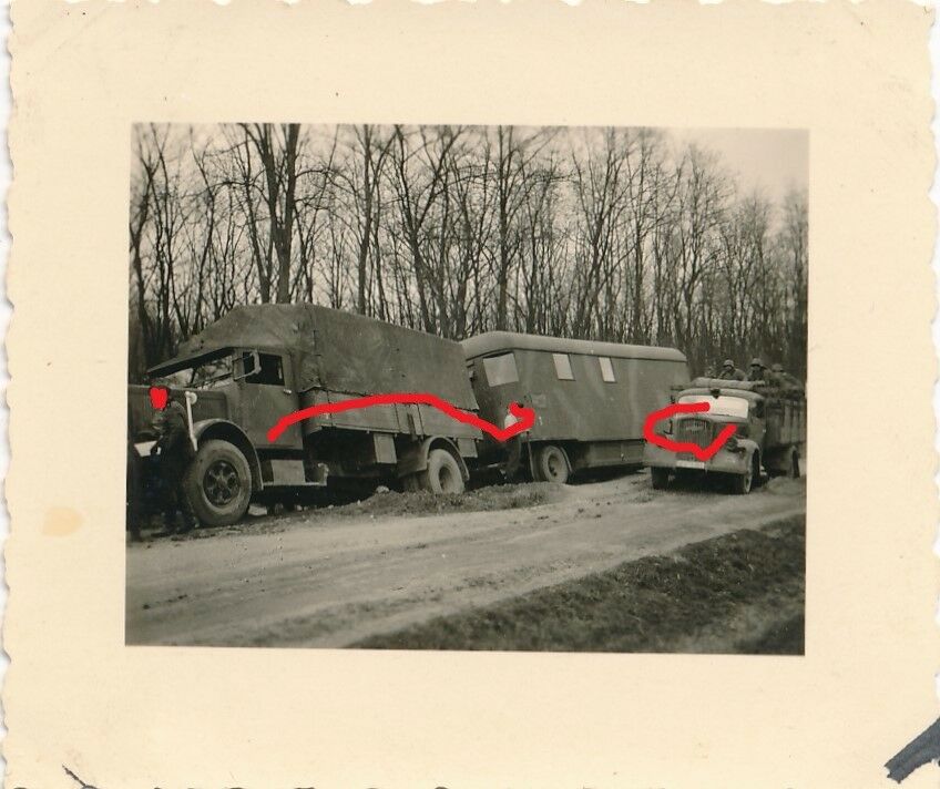 Schwerer deutscher LKW 10 Tonner  mit Anhänger und Opel Blitz LK