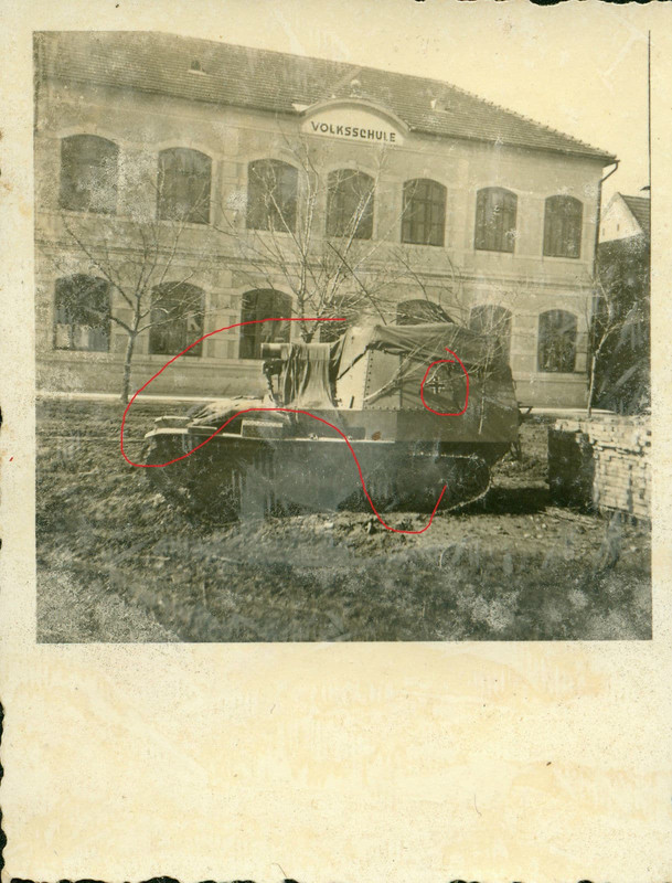 Orig. Panzer Foto Grille Sturmpanzer 38 (t) vor 