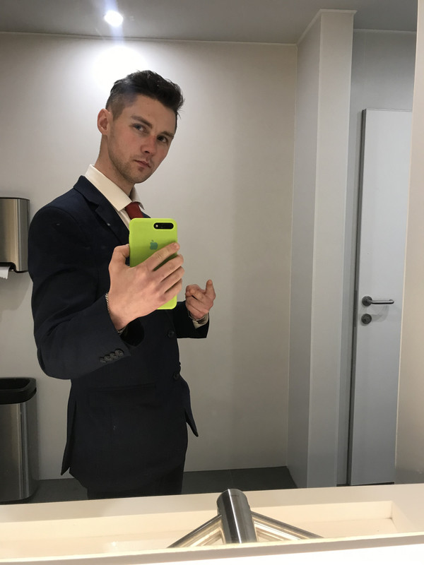 1E42AE45-9CE2-4DDE-B4E6-3CB1979F208A