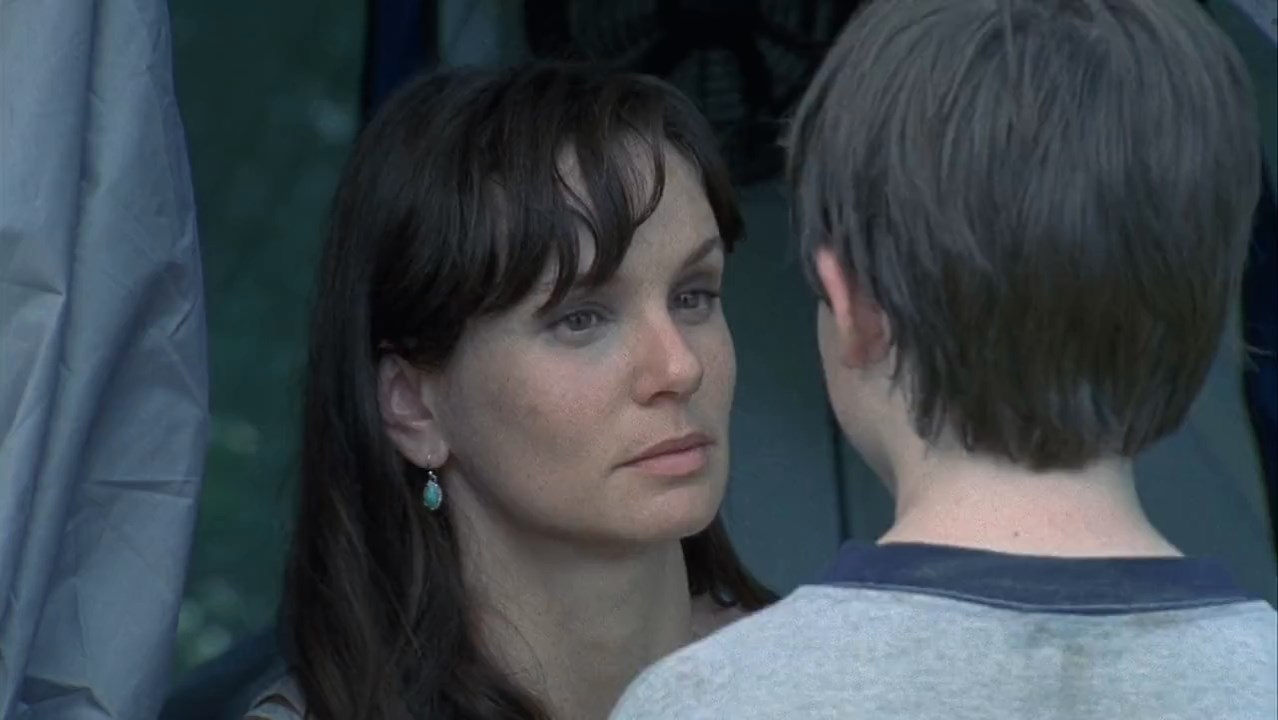 The Walking Dead (2010) Season 1 [English] BluRay 480p 720p ESub - Complete Screenshot