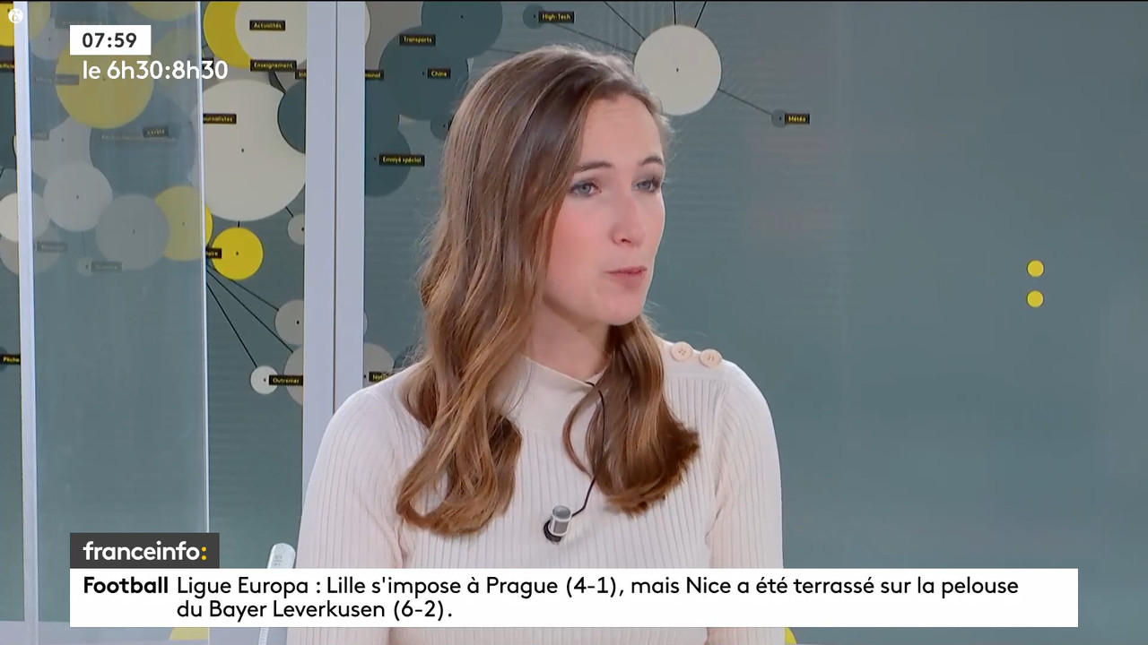 10.23 - 05.29.00 - 9h30. Entre JT, chroniques, invités et revues de p....ts_snapshot_01.36.50.951