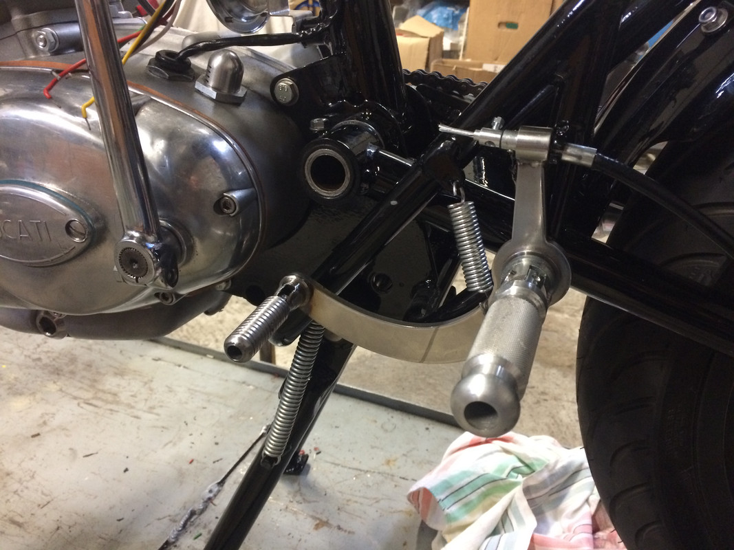 ACFB6FDD-BE07-41A3-8DDD-2D9013677F7B