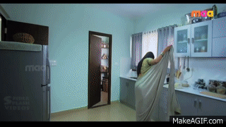 [Image: Shamna-Kasim-Poorna-Avunu.gif]