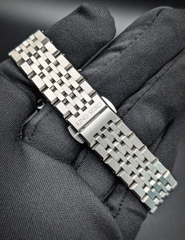 PXL 20260227 030648833 PORTRAIT ORIGINAL