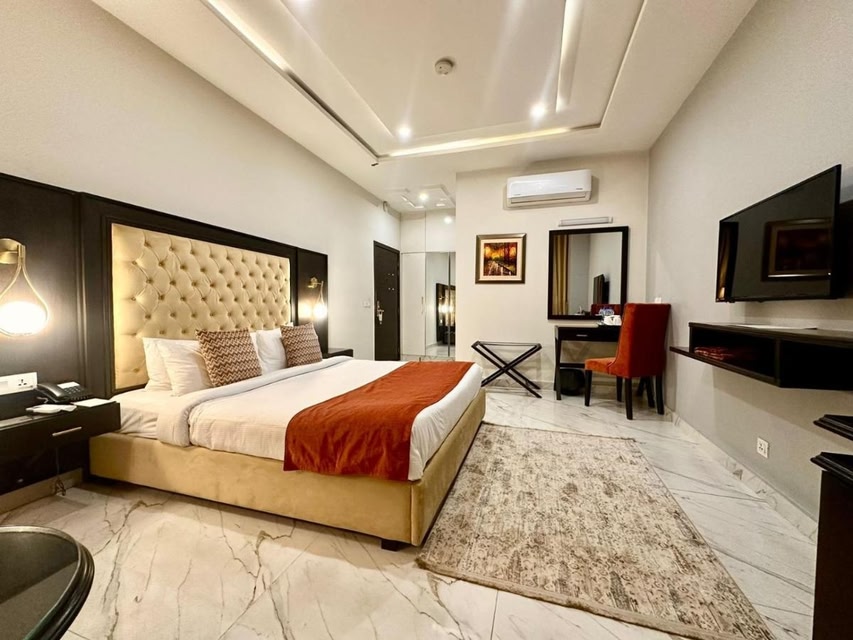 Faletti's Grand MM Alam Gulberg
