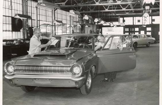 dodge factory hemi car