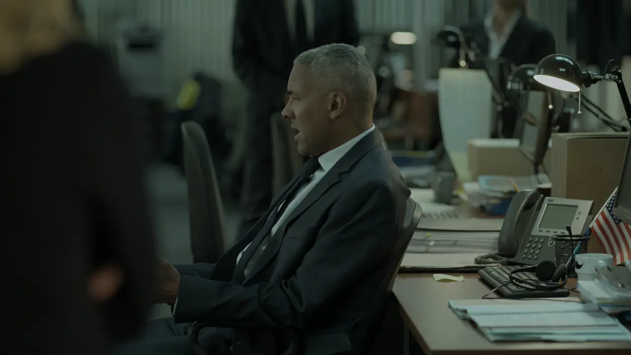 Absentia.S03E01.Tabula.rasa.2160p.WEBMux.ITA.ENG.DDP5.1.Multisub.HDR.x265-BlackBit[screenshot 7]