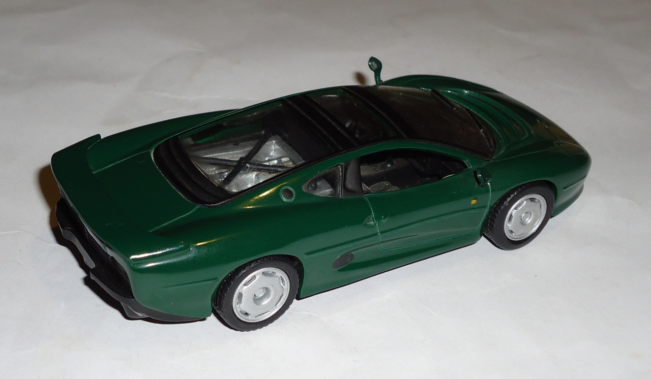Jaguar-XJ220