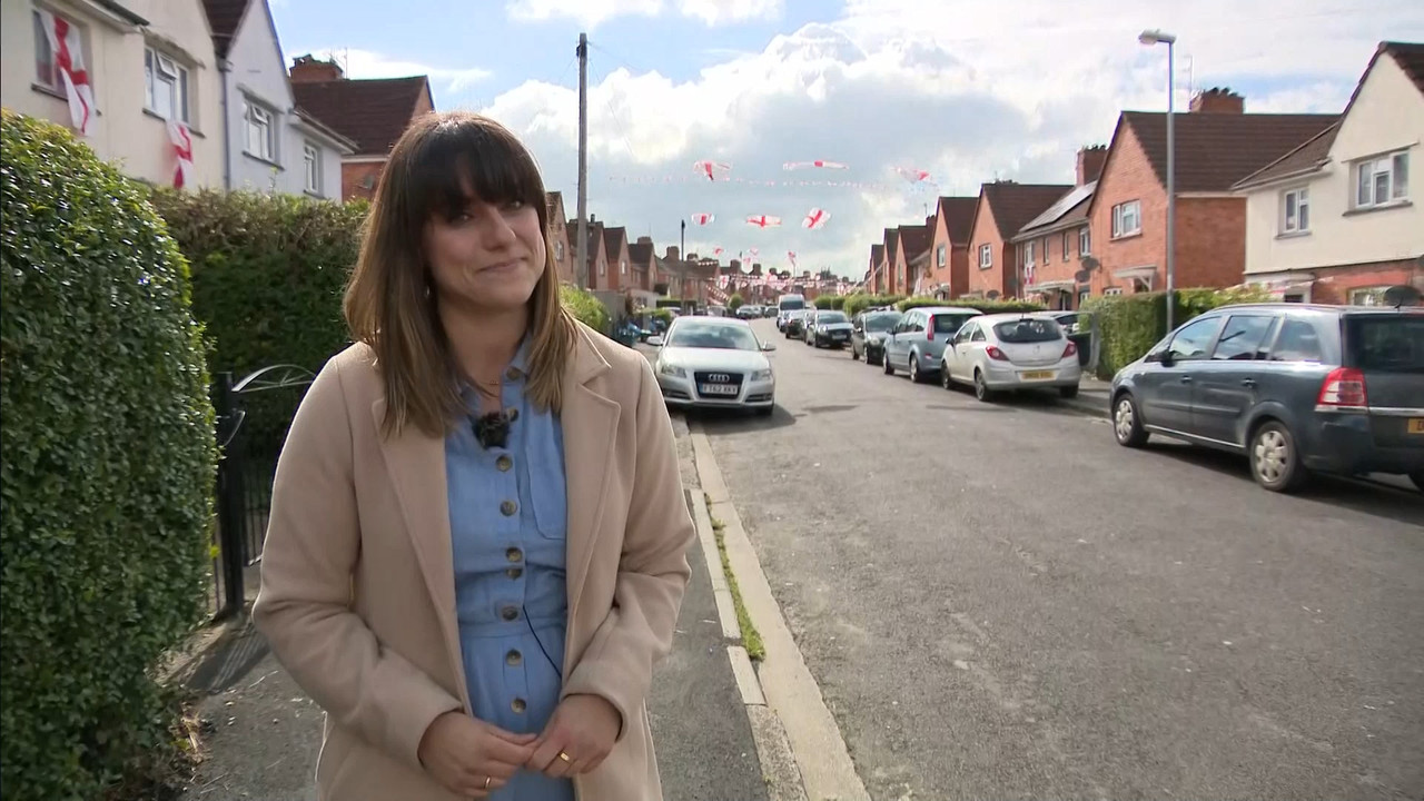 07.07 - 18.00.00 - ITV News London. The latest news in London and the....ts_snapshot_07.15.644