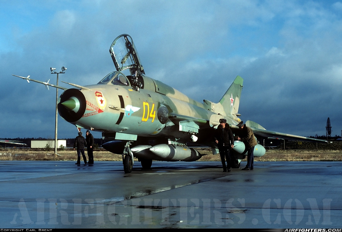 20 GvAPIB Su-17M4 04 yellow_14818 (4)c_05.04.94