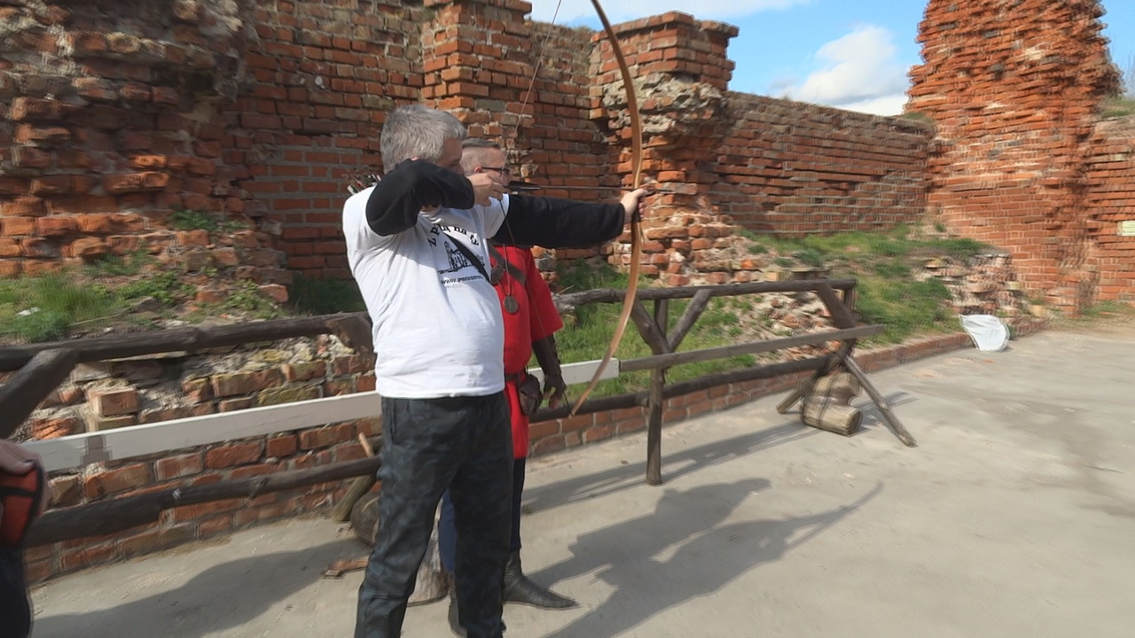 06.15 - Zamkowe atrakcje_003546