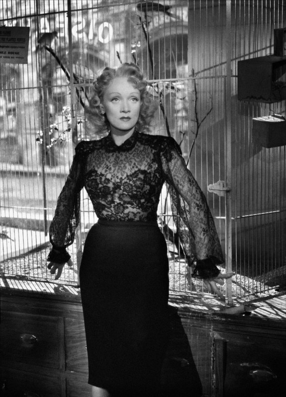 Marlene_Dietrich_c85