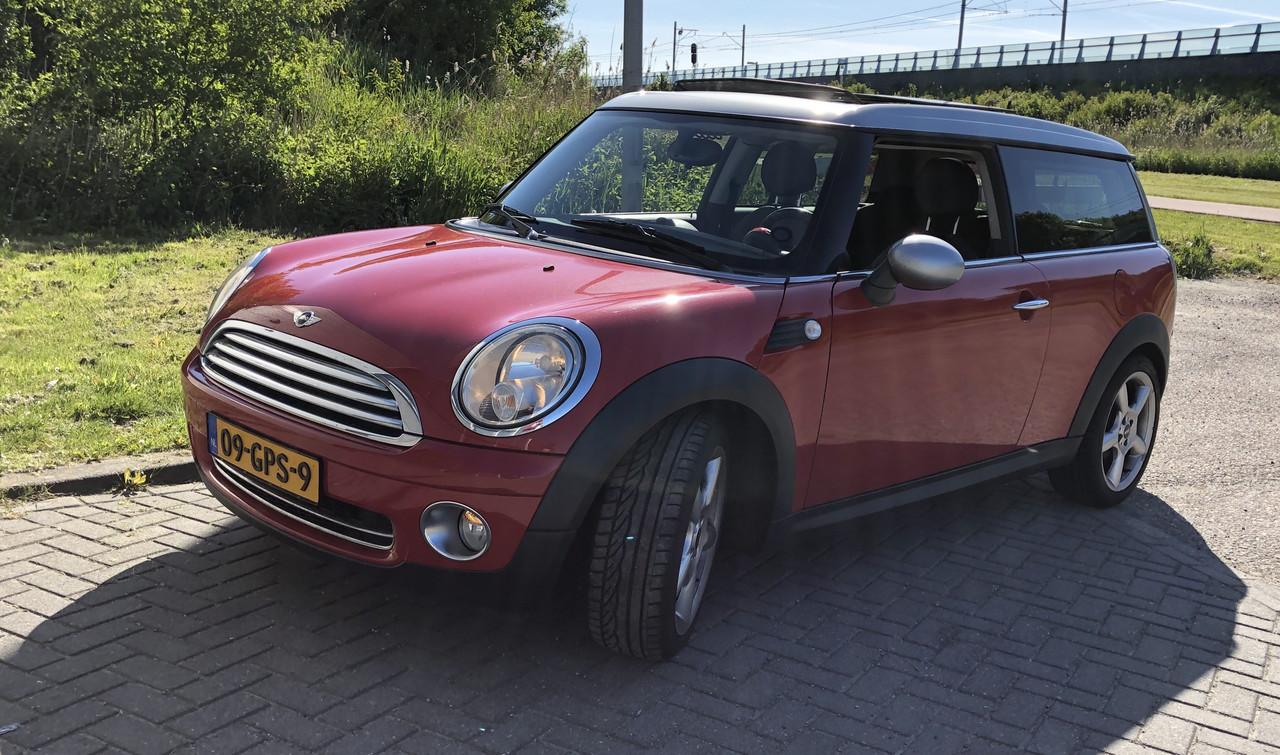 22C6F2E2-591A-49E4-A4F7-D53F6DF40A4D