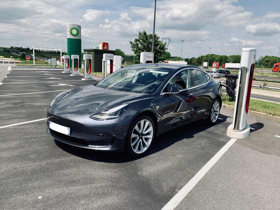 208DDA52-EF54-4B67-9945-A27355284E01