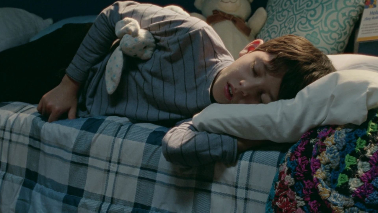 La vida en el silencio (2022).1080p.lat.cinecalidad_00_13_53_00_55