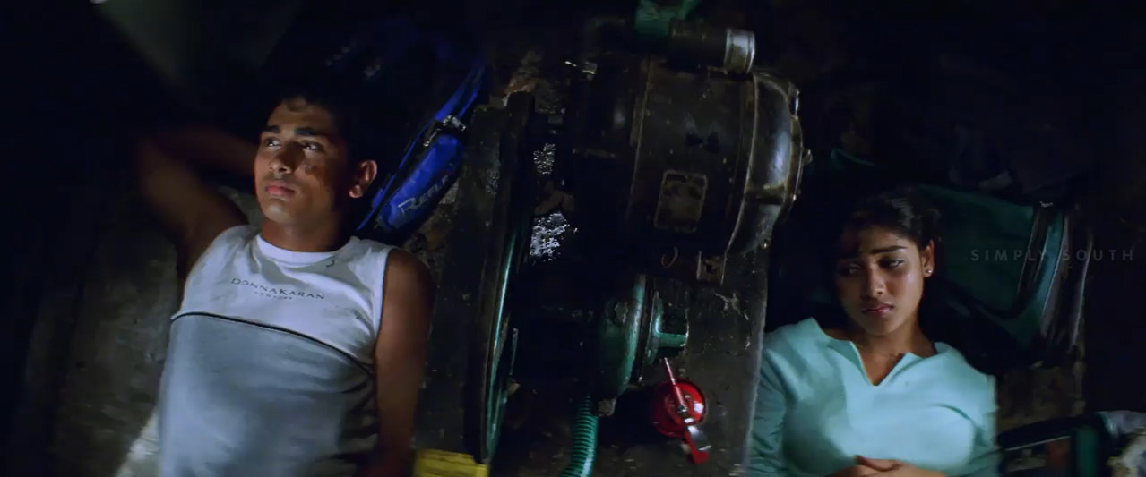 Boys 2003 Uncut Remastered WebRip [Tamil] 480p 720p ESub Screenshot