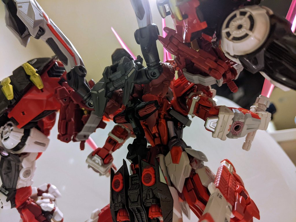 https://i.postimg.cc/XJsnv8nQ/Metal-Build-Red-Ddraig-02.jpg