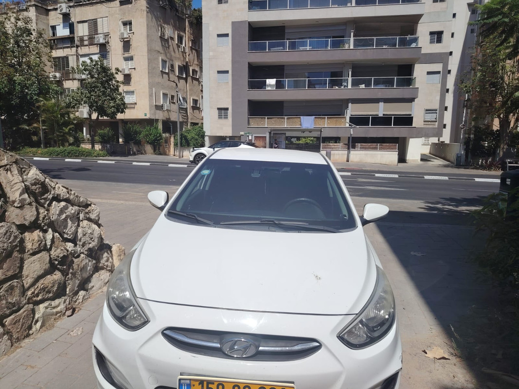 יונדאי אקסנט 2018