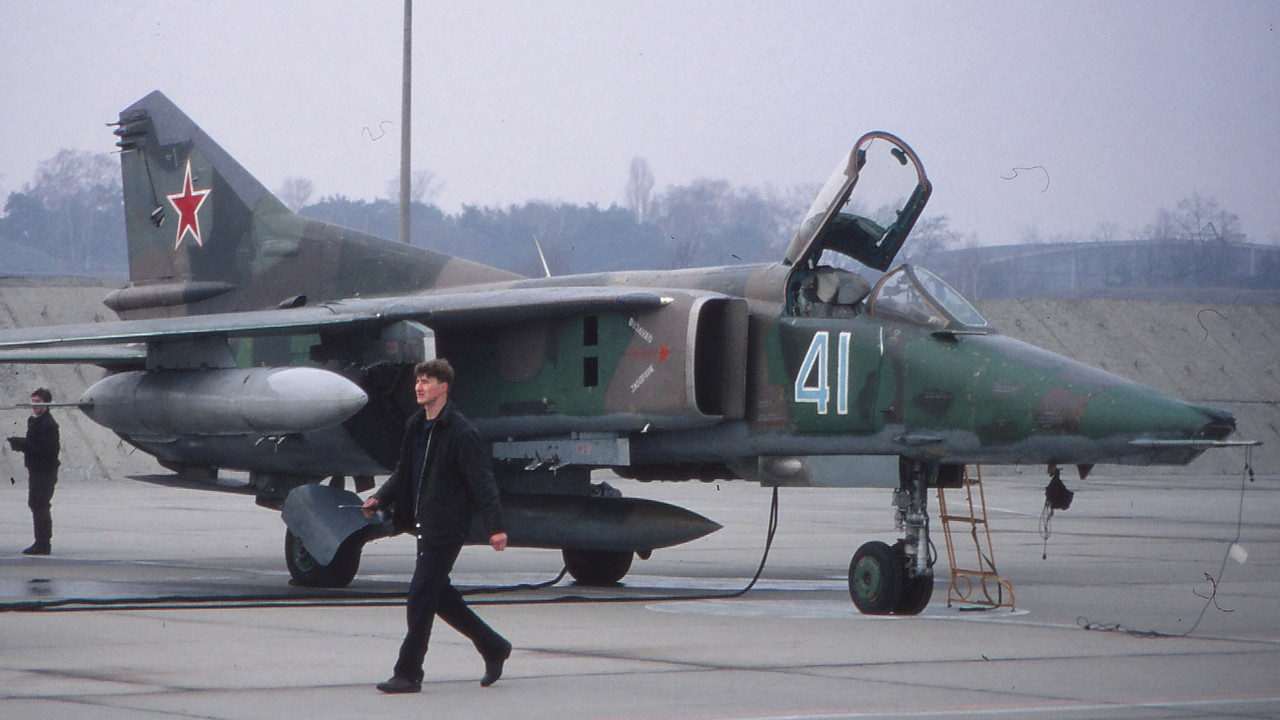 559 APIB Mig-27K 41 Blue_76802627166_2