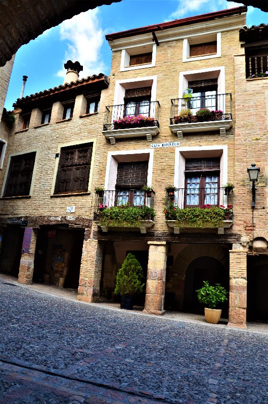 ALQUEZAR-19-4-2017-HUESCA - Los pueblos más bonitos de España-2010/2023 (89)