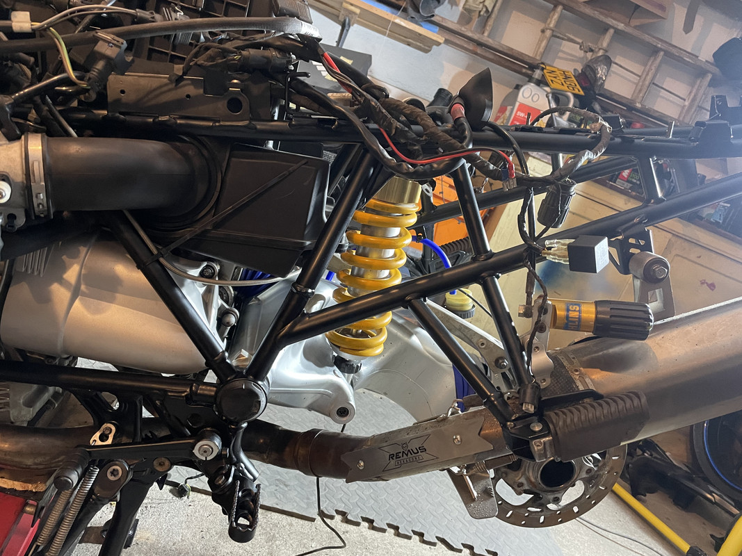 4F5A5ACE-8054-49F8-A152-A87AE096F7DA