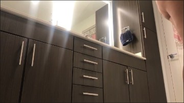 [Image: Voyeur23985112751.jpg]