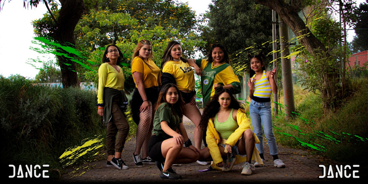 Foto de grupo Satu Dance
