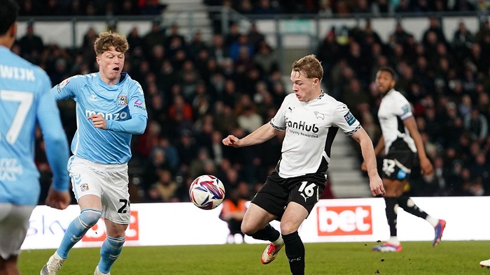 Derby County vs Coventry, 18h30 ngày 16/08