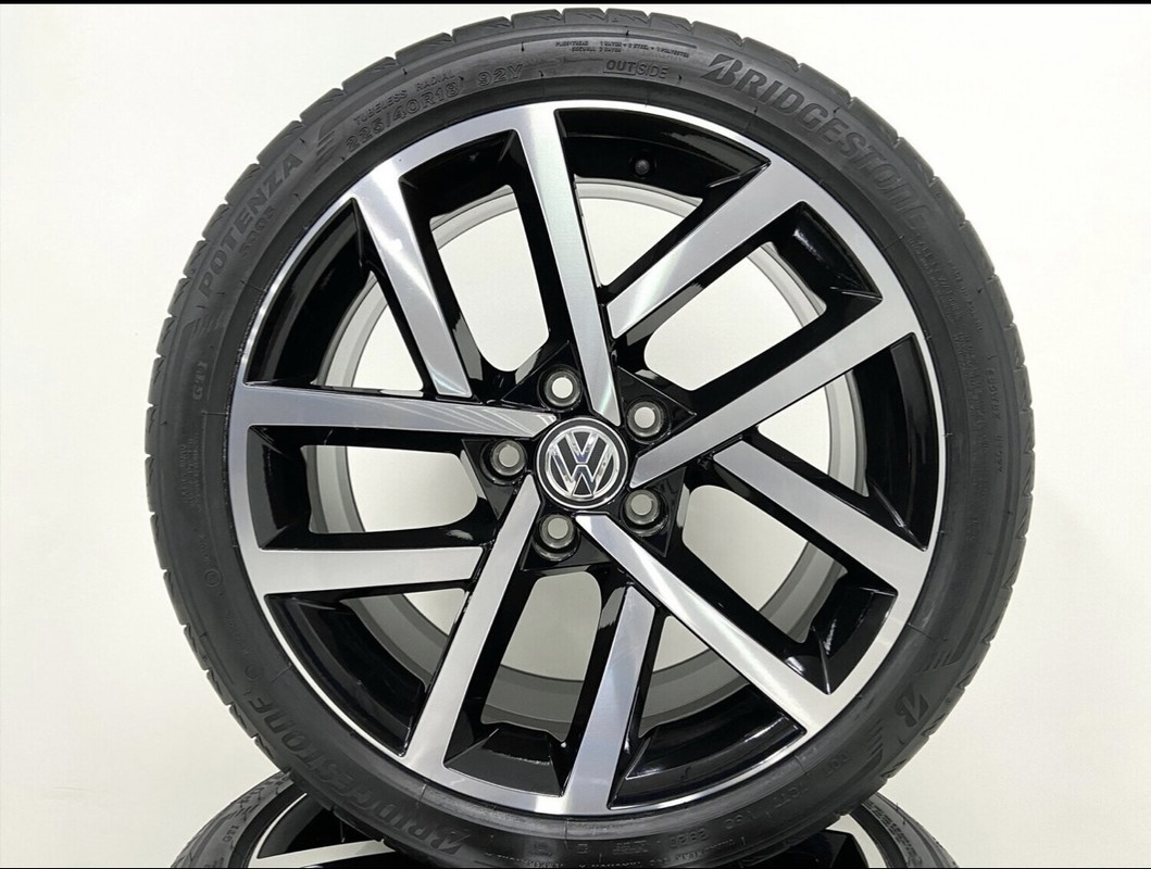 BF0003EA-B66E-4C15-920F-D2BC1C41BF1F