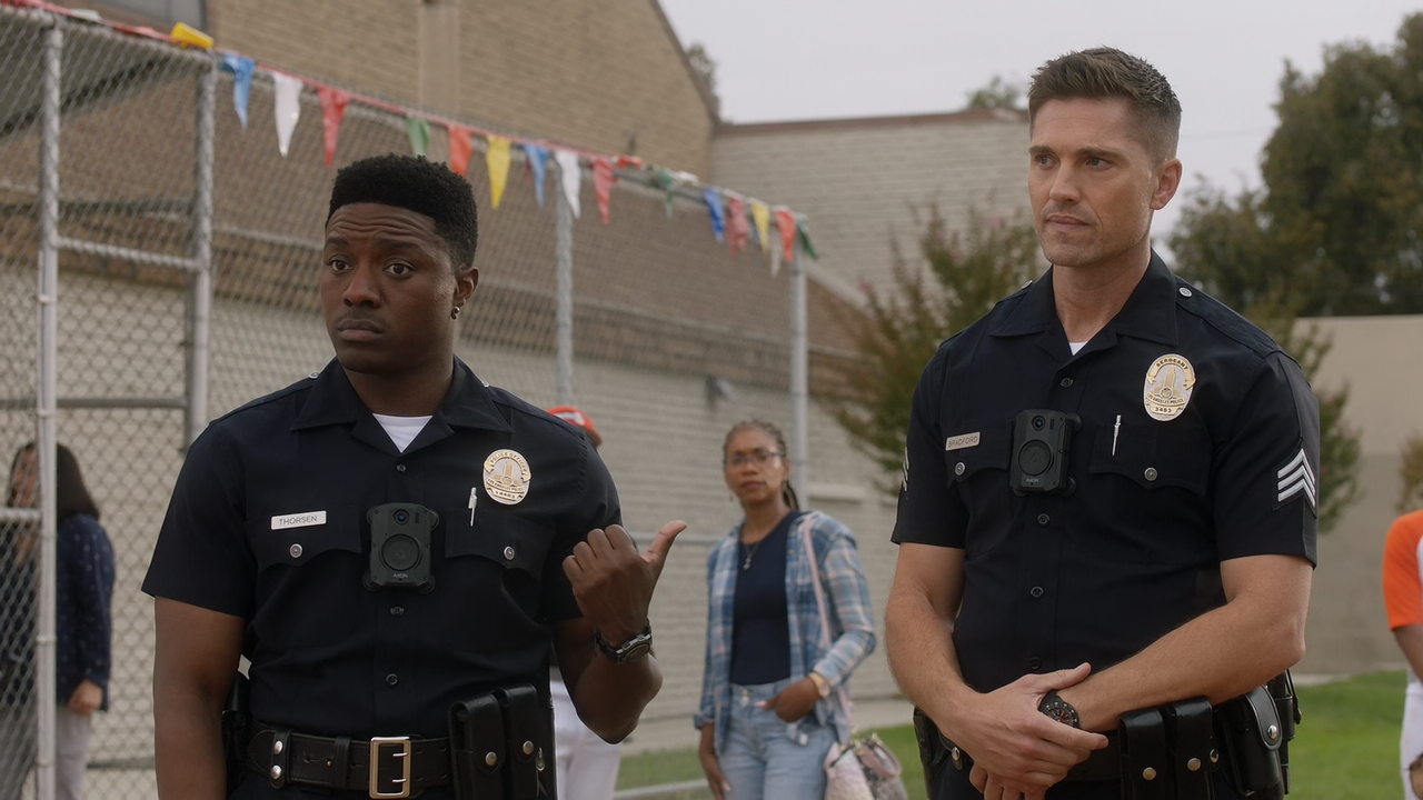 The.Rookie.S05E11.The.Naked.and.the.Dead.1080p.10bit.AMZN.WEB-DL.DDP5.1.HEVC-Vyndros.mkv_snapshot_07