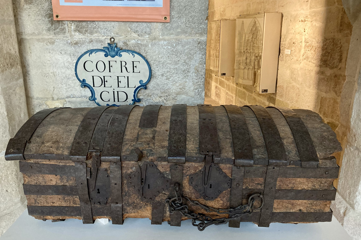 CCA3CA64-7C94-4547-AF6E-3008DE0BBBD7