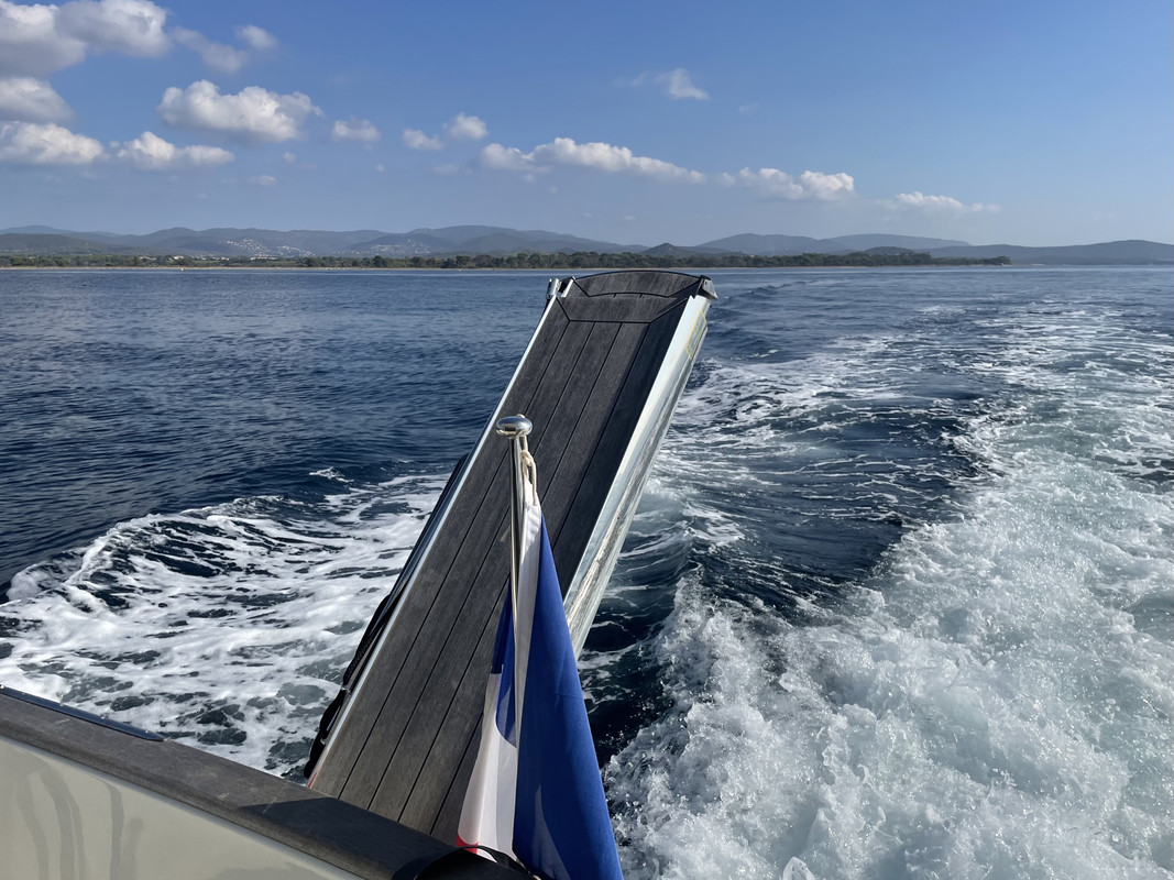 332CFD2B-B852-4F46-9B35-BA53962A5AFF