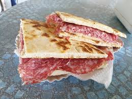 4 Salame e mozzarella