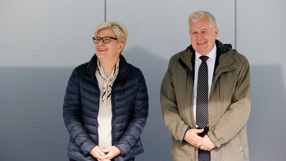 Lietuvos pagrindinė naujiena  - Anušauskas, Šimonytė ir avinėlių tylėjimas