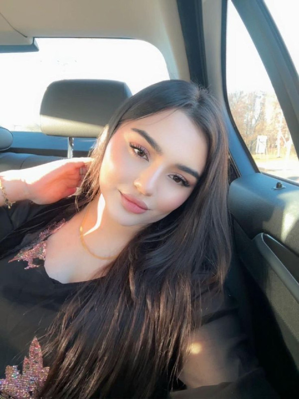 وێنەی ئاسیا خالید