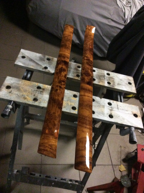 E8295475-C0B8-4F86-8B04-4F3A6472D038