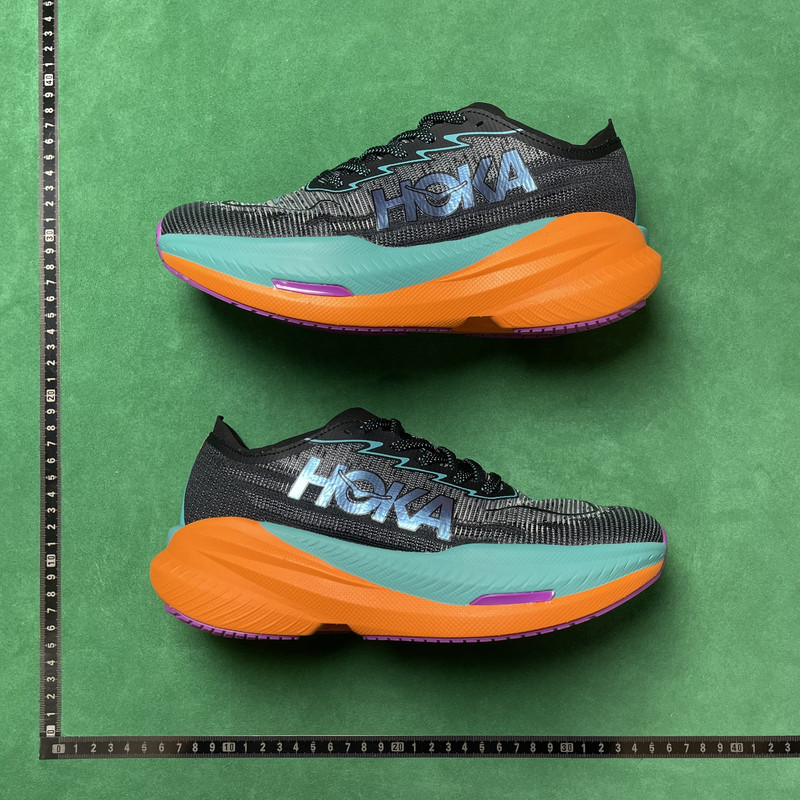 Hoka One One Ora Primo