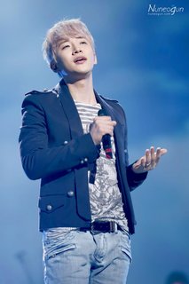 watchy5「140312 イエスタディ収録Fancam②」