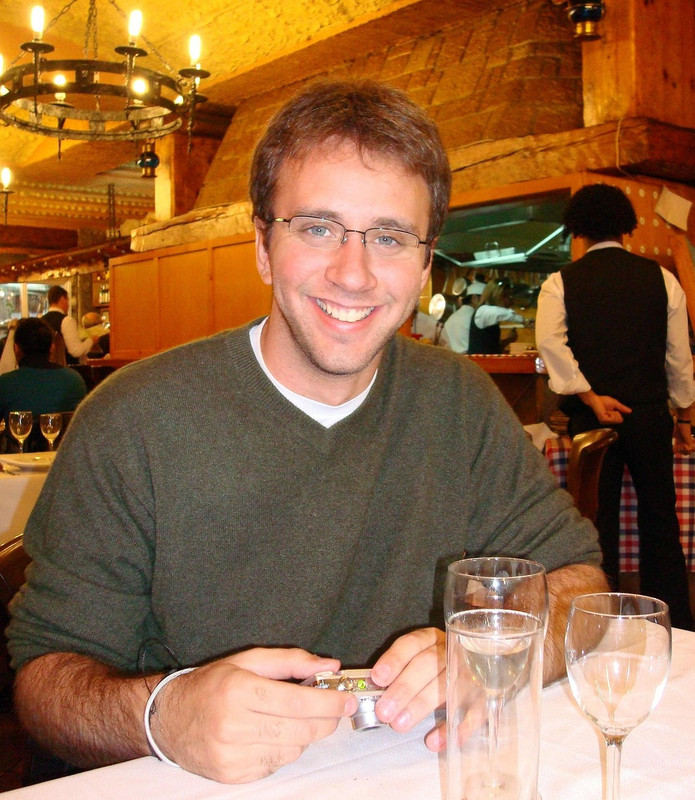 young-man-1272106-1280.jpg