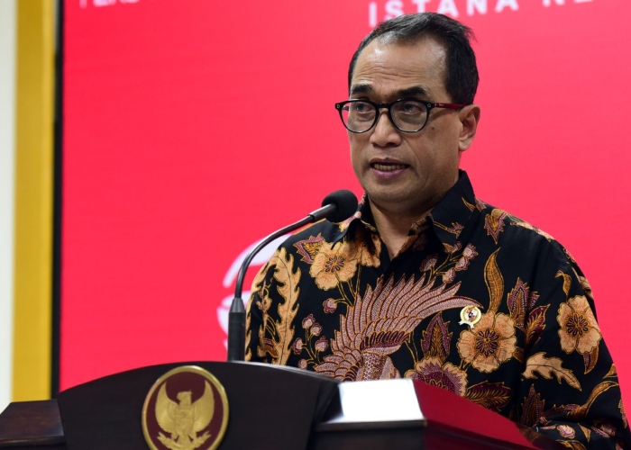 Menhub Budi Karya Sumadi memberikan keterangan persnya usai mengikuti Rapat yang dipimpim Presiden Jokowi di Kantor Presiden, Jakarta, Jumat (24/03/2023).