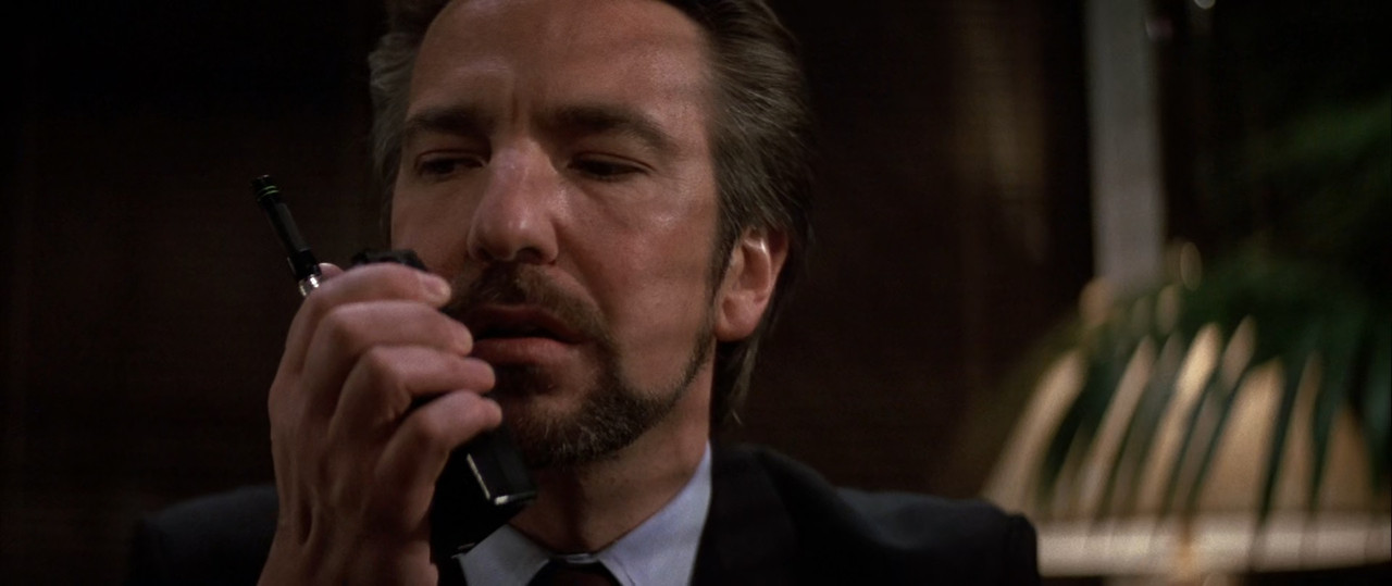 Die Hard 1988 (1080p x265 10bit Tigole).mkv_snapshot_01.00.02_[2